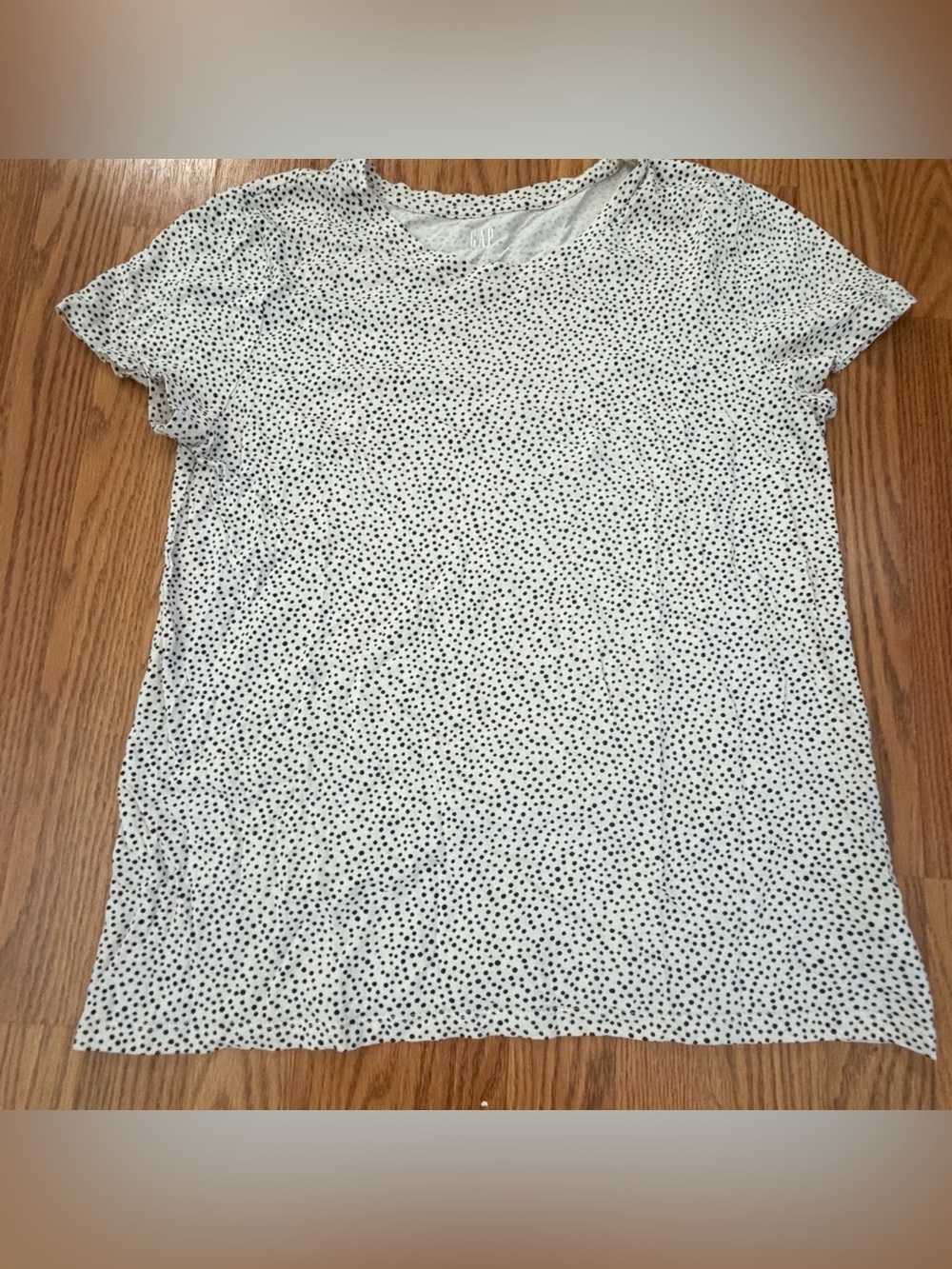 GAP White Crewneck Tee with Black Dot Print Size L - Picture 8 of 8